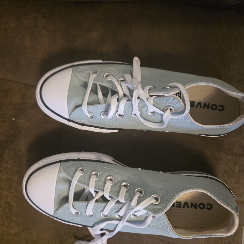 Converse Women's Sky Blue Sneakers